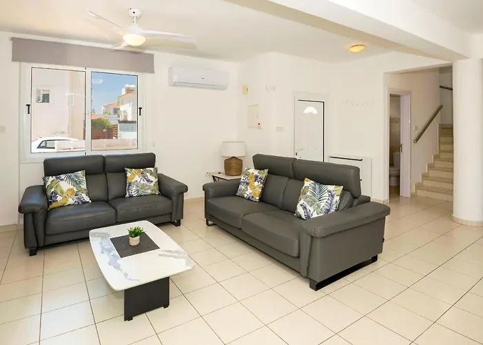 Willa Blue Sky Protaras